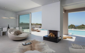 White Grace - A Seductive World of Luxury